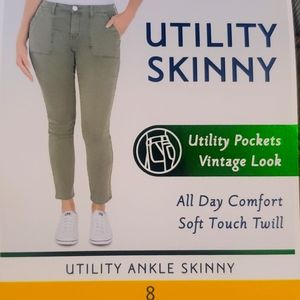 Vintage looking skinny pants